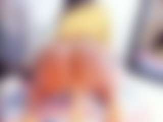 Live cam show with Laura Saenz - Oil on Lustler