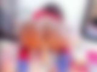 Laura Saenz's Live Sex Cam Show