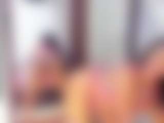 Laura Saenz's Live Sex Cam Show