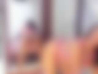 Laura Saenz's Live Sex Cam Show
