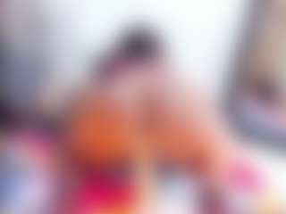 Laura Saenz's Live Sex Cam Show