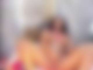Laura Saenz's Live Sex Cam Show