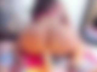 Laura Saenz's Live Sex Cam Show