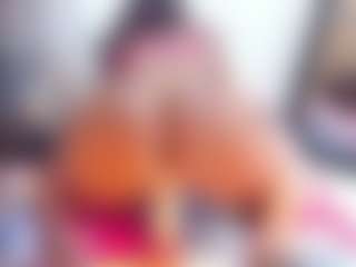 Laura Saenz's Live Sex Cam Show