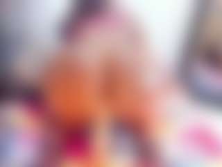 Laura Saenz's Live Sex Cam Show