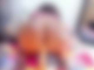 Laura Saenz's Live Sex Cam Show