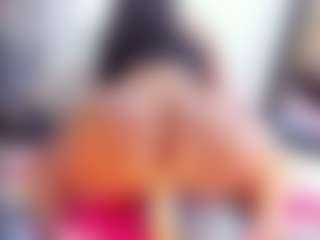 Laura Saenz's Live Sex Cam Show