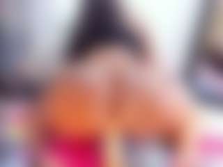 Laura Saenz's Live Sex Cam Show