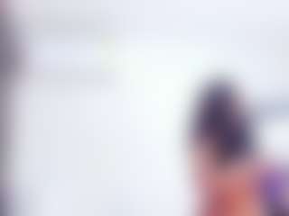 Live cam show with Laura Saenz - Ebony Squirt on Fling VIP Chat