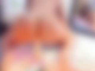 Laura Saenz's Live Sex Cam Show