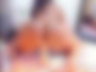 Laura Saenz's Live Sex Cam Show