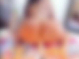 Laura Saenz's Live Sex Cam Show