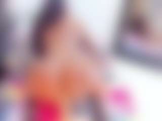 Live cam show with Laura Saenz - Oil on Hubzter Live