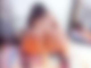 Live cam show with Laura Saenz - Hairy Pussy on livesuperchat.net