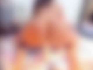Laura Saenz's Live Sex Cam Show