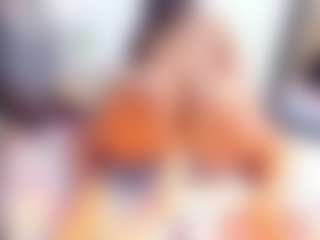 Laura Saenz's Live Sex Cam Show