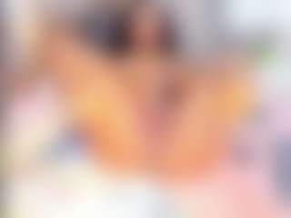 Laura Saenz's Live Sex Cam Show