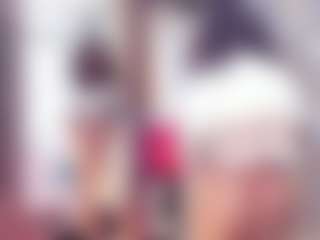 Laura Saenz's Live Sex Cam Show