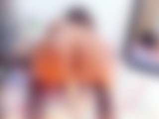 Laura Saenz's Live Sex Cam Show
