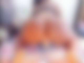 Live cam show with Laura Saenz - Squirt on fuck-show.com