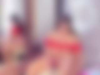 Live cam show with Laura Saenz - Shaved on madthumbs