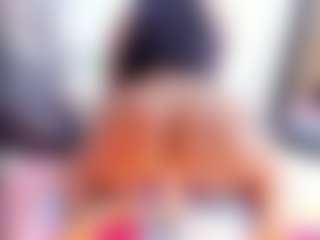 Laura Saenz's Live Sex Cam Show