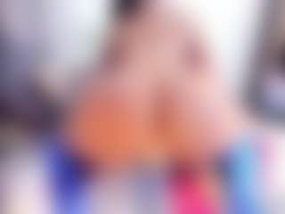 Laura Saenz's Live Sex Cam Show