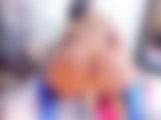 Laura Saenz's Live Sex Cam Show