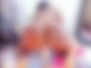 Laura Saenz's Live Sex Cam Show