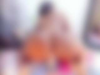 Laura Saenz's Live Sex Cam Show