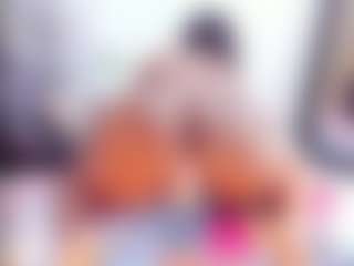 Laura Saenz's Live Sex Cam Show
