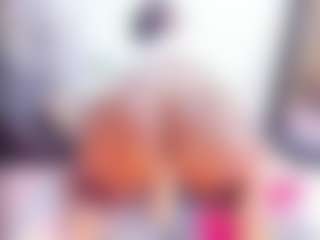 Laura Saenz's Live Sex Cam Show