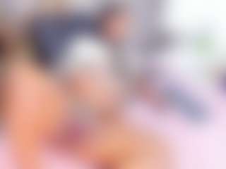 Live cam show with Laura Saenz - Ebony on SmokeAndPoke | colombia