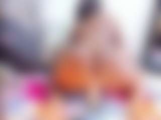 Live cam show with Laura Saenz - Ebony on Camsoda | colombia