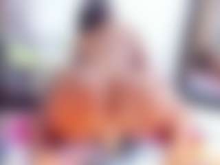 Live cam show with Laura Saenz - Ebony on madthumbs | colombia