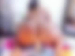 Live cam show with Laura Saenz - Ebony on madthumbs | colombia