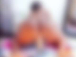 Laura Saenz's Live Sex Cam Show