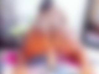 Laura Saenz's Live Sex Cam Show