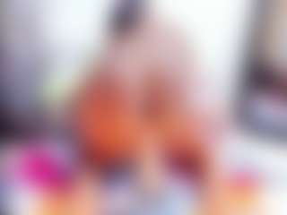 Laura Saenz's Live Sex Cam Show