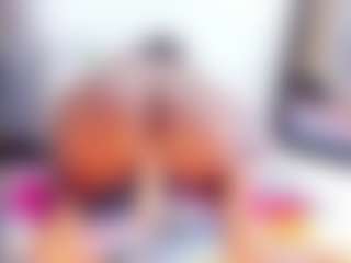 Laura Saenz's Live Sex Cam Show