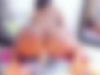 Laura Saenz's Live Sex Cam Show