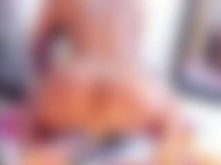 Laura Saenz's Live Sex Cam Show