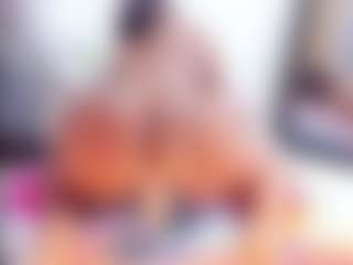 Laura Saenz's Live Sex Cam Show