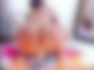 Laura Saenz's Live Sex Cam Show