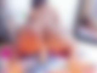Laura Saenz's Live Sex Cam Show