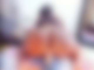 Live cam show with Laura Saenz - Ebony on livesuperchat.net | colombia