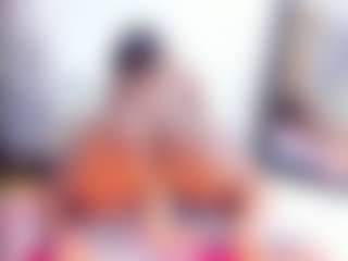 Laura Saenz's Live Sex Cam Show
