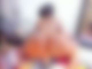 Laura Saenz's Live Sex Cam Show