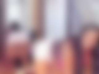 Laura Saenz's Live Sex Cam Show