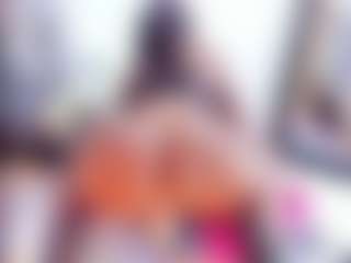 Live cam show with Laura Saenz - Hairy Pussy on sexytreat.net